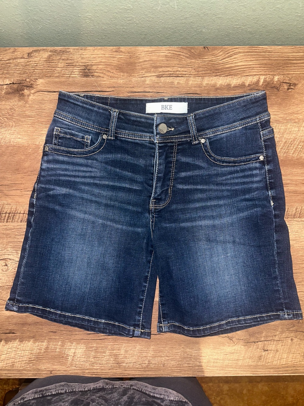 BKE Women's Dark Gabby Denim Shorts